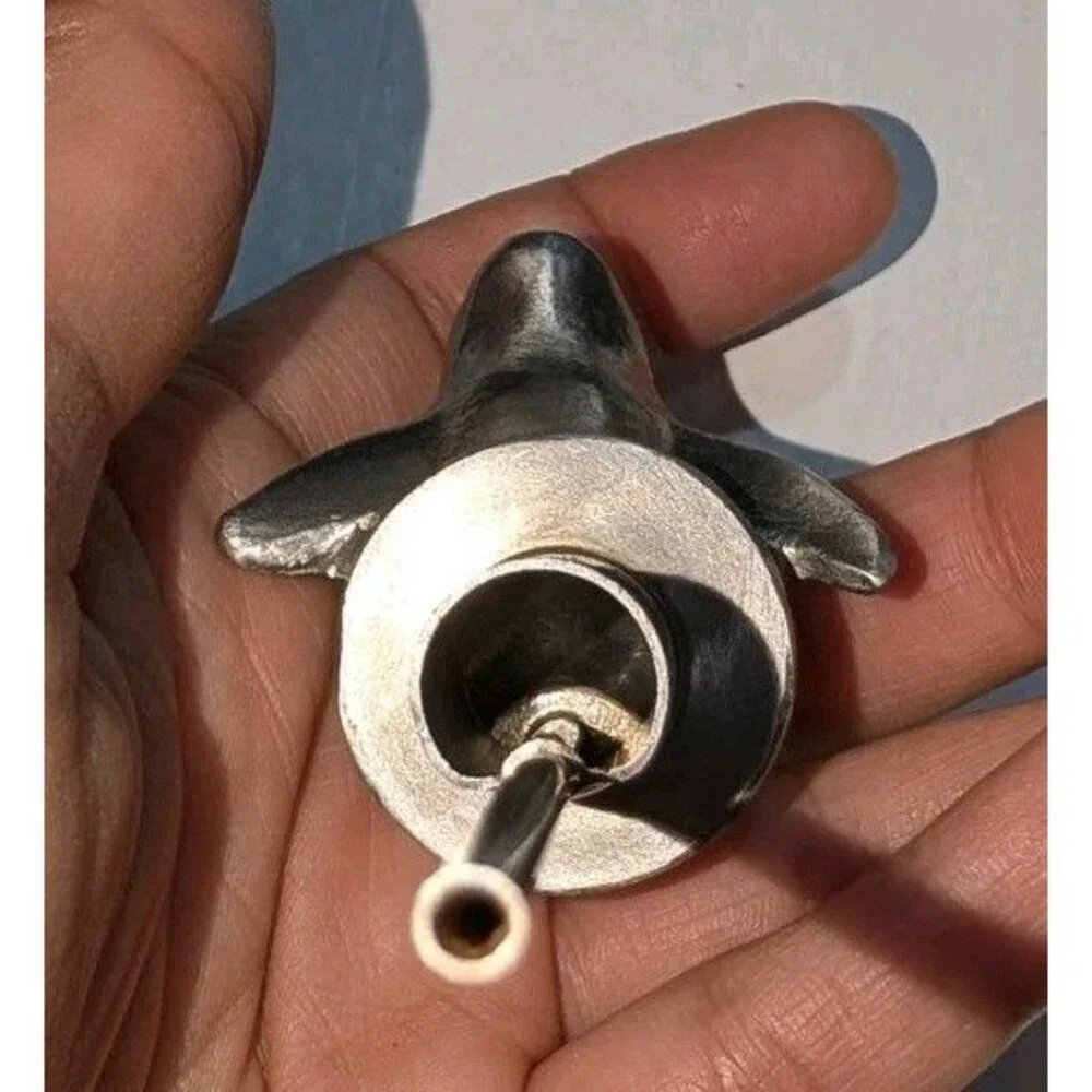 Shark Head Bottle Pourer and Aerator